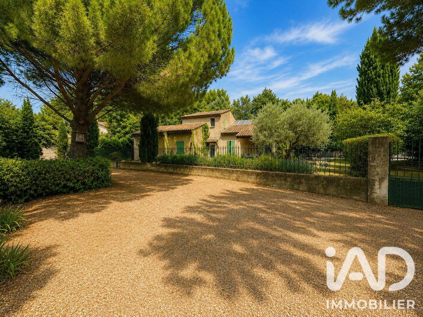 Maison 6 pièces 134 m² · à Maussane-les-Alpilles · 134 m² · 699 000 €