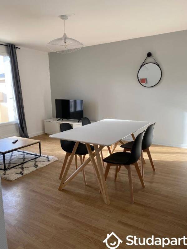 1 pièce 10 m² · à Angers · 10 m² · 480 €