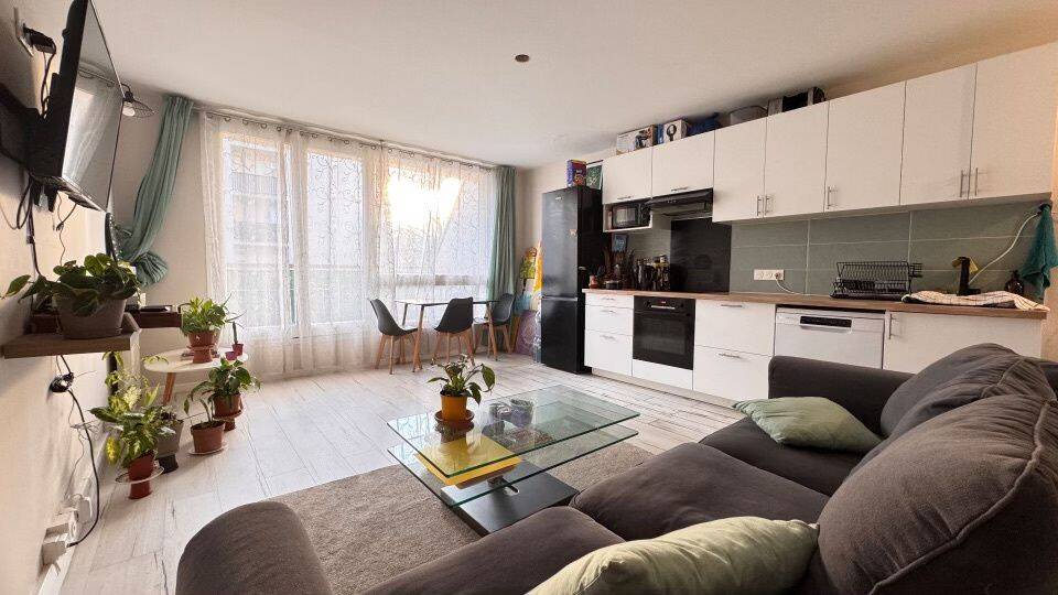 1 pièce 69 m² · à Évry-Courcouronnes · 69,4 m² · 500 €/mois