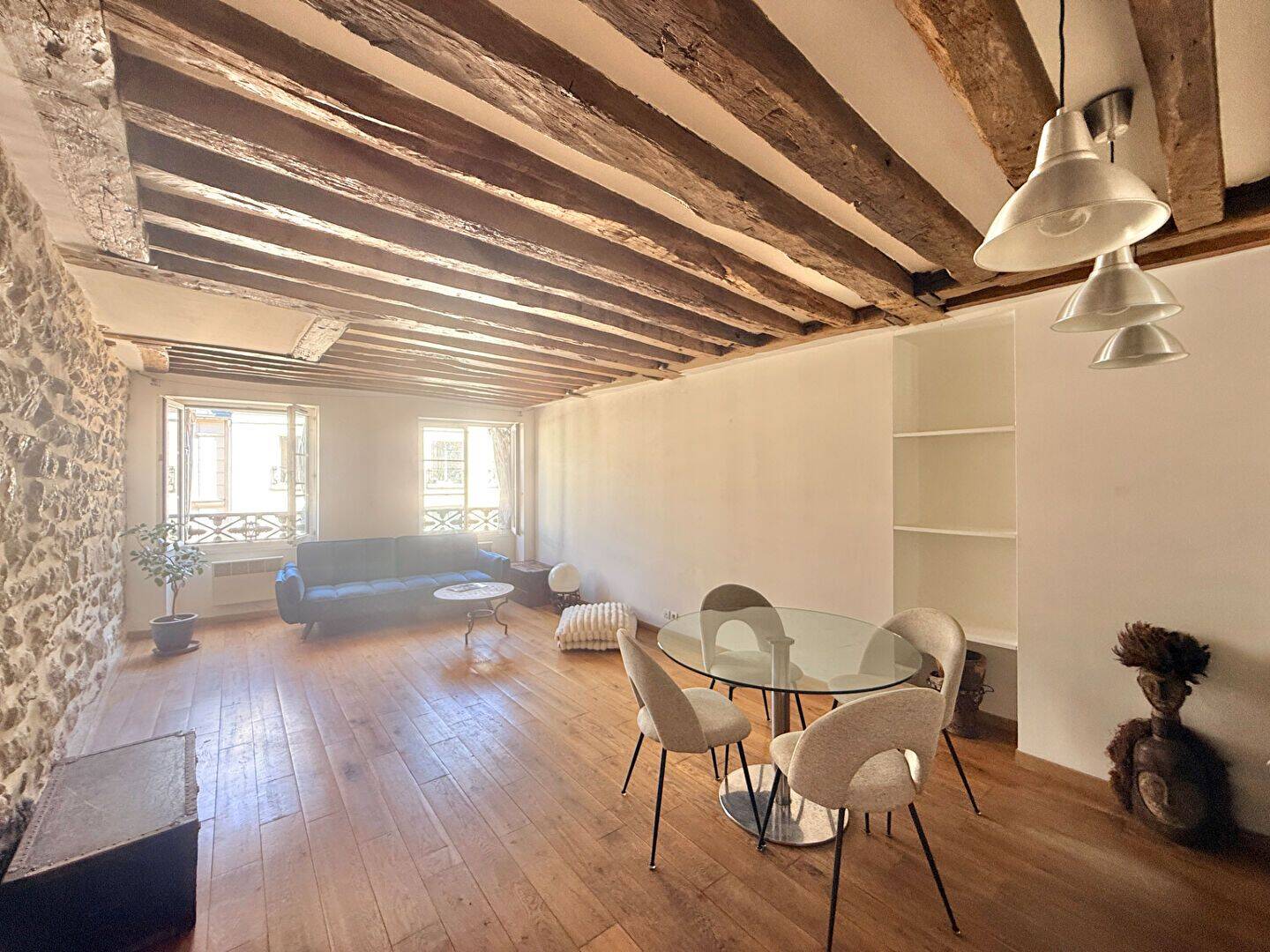 Appartement 2 pièces 50 m² · à Paris 10ème Arrondissement · 50,5 m² · 1 974 €