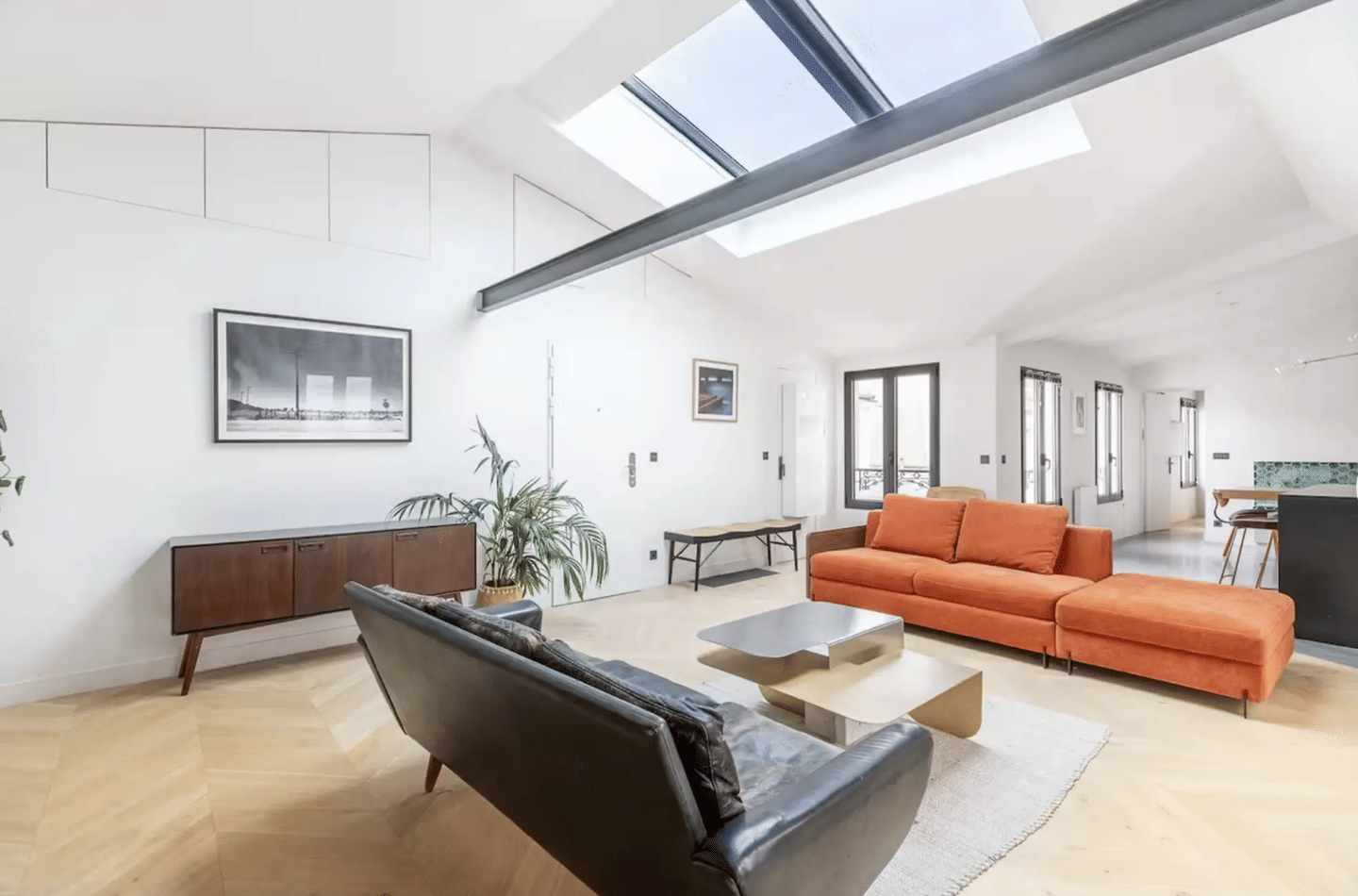 Appartement 4 pièces 92 m² · à Paris 10ème Arrondissement · 92 m² · 4 150 €/mois