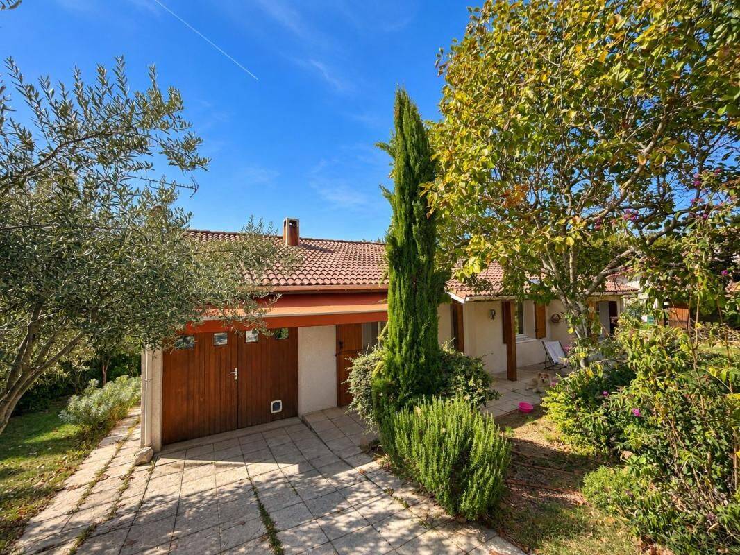 Maison 4 pièces 117 m² · à Saint-Donat-sur-l'Herbasse · 117,2 m² · 1 370 €/mois