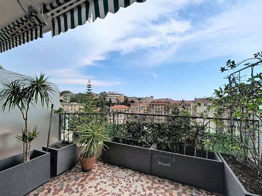Appartement à vendre 340 000 € 2 pièces 1 chambre 53 m² Étage 4/5 Cimiez Nice 06000