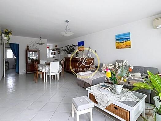 Appartement à vendre 179 000 € 3 pièces 2 chambres 68 m² RDC/3 Zone Port Saint-Cyprien 66750