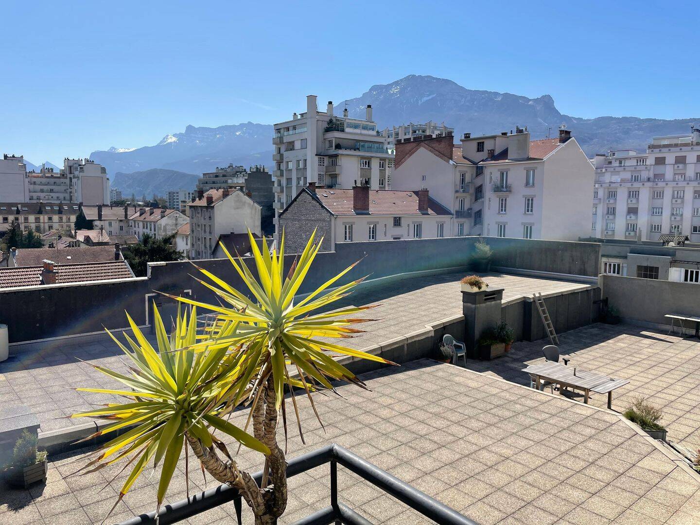 Appartement 1 pièce 35 m² · à Grenoble · 35 m² · 590 €