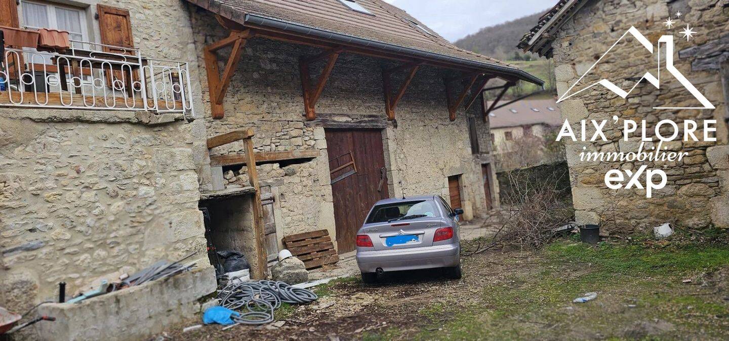Maison 2 pièces 115 m² · à Lompnas · 115 m² · 50 000 €