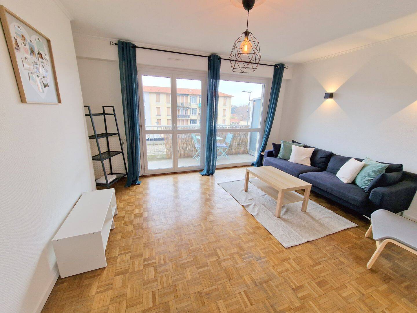 4 pièces 80 m² · à Oullins-Pierre-Bénite · 80 m² · 530 €/mois