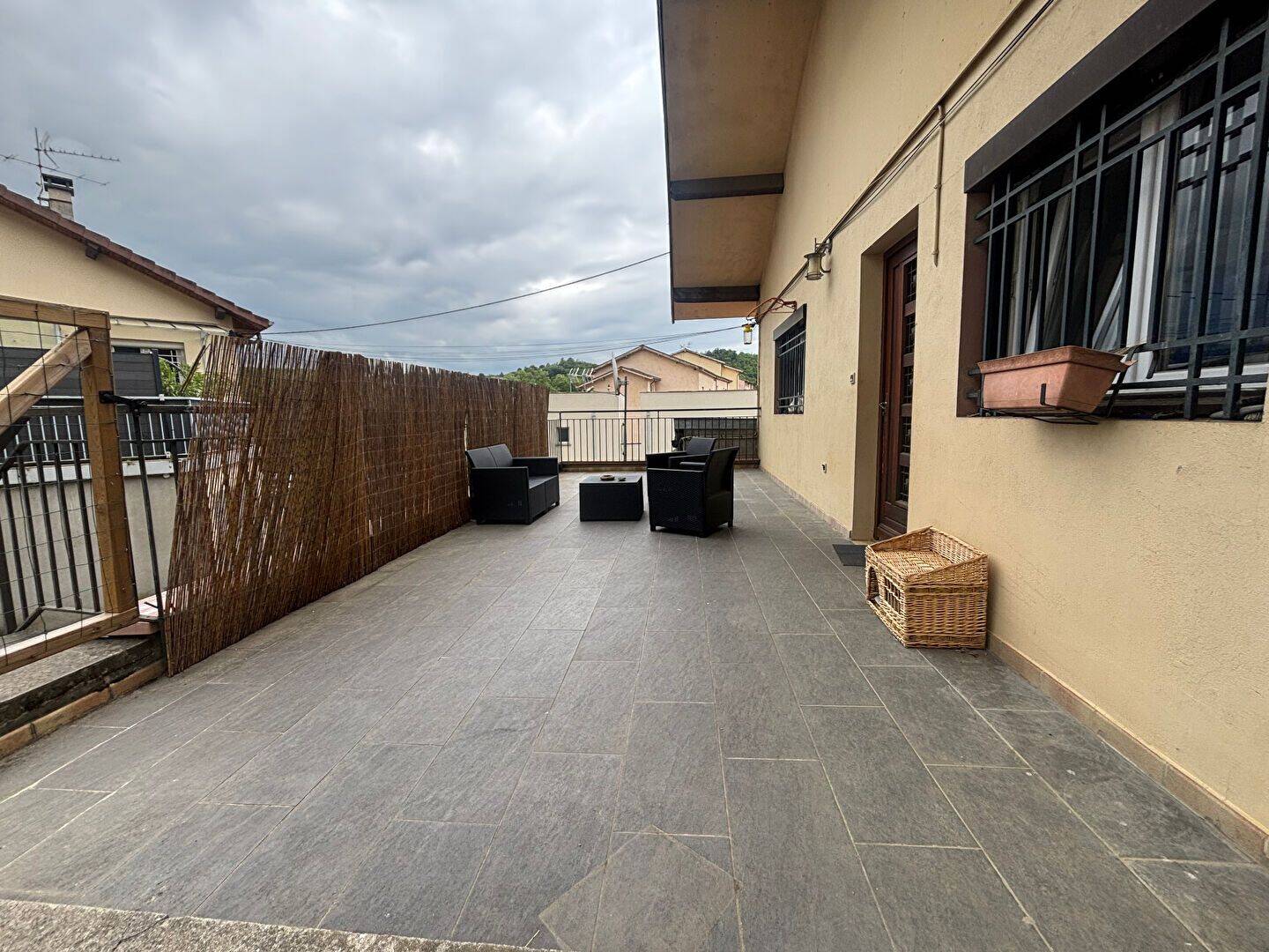 Appartement 4 pièces 80 m² · à Pont-Évêque · 80 m² · 980 €
