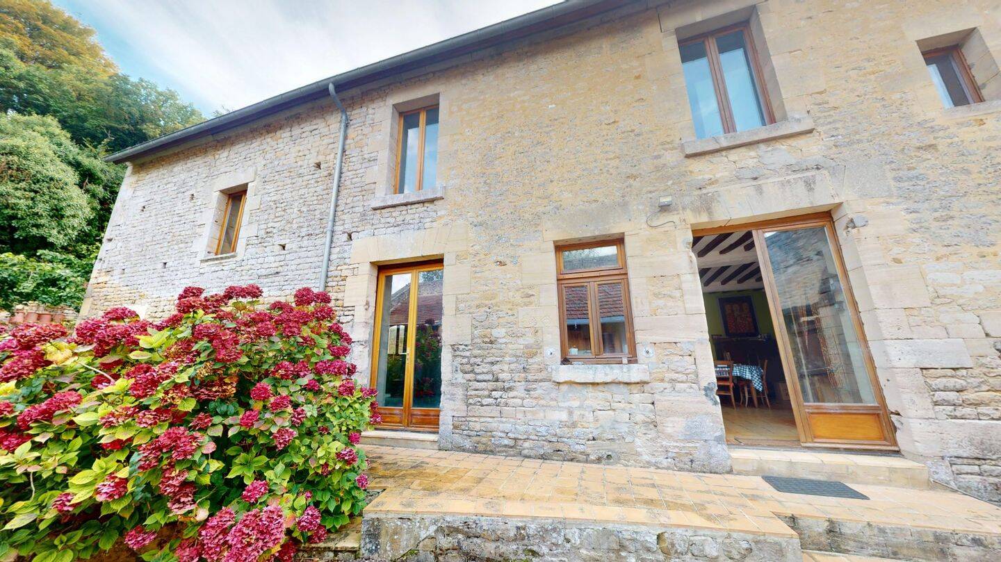 Maison 6 pièces 170 m² · à Creully sur Seulles · 170 m² · 289 900 €