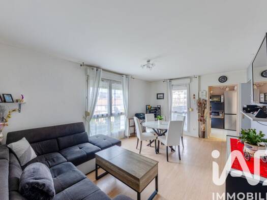 Appartement à vendre 159 000 € 2 pièces 1 chambre 41 m² RDC/3 La Meth Osny 95520