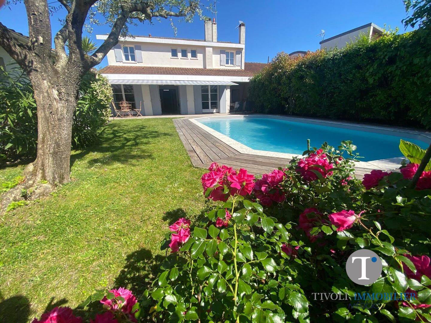 Maison 7 pièces 185 m² · à Bordeaux · 185 m² · 990 000 €