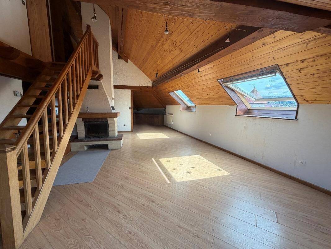 Appartement 3 pièces 76 m² · à Pontarlier · 76 m² · 850 €