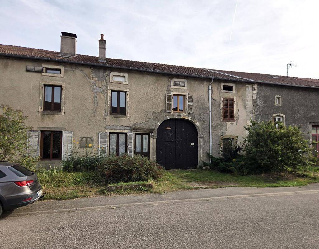 Maison 9 pièces 172 m² · à Fomerey · 172 m² · 130 000 €
