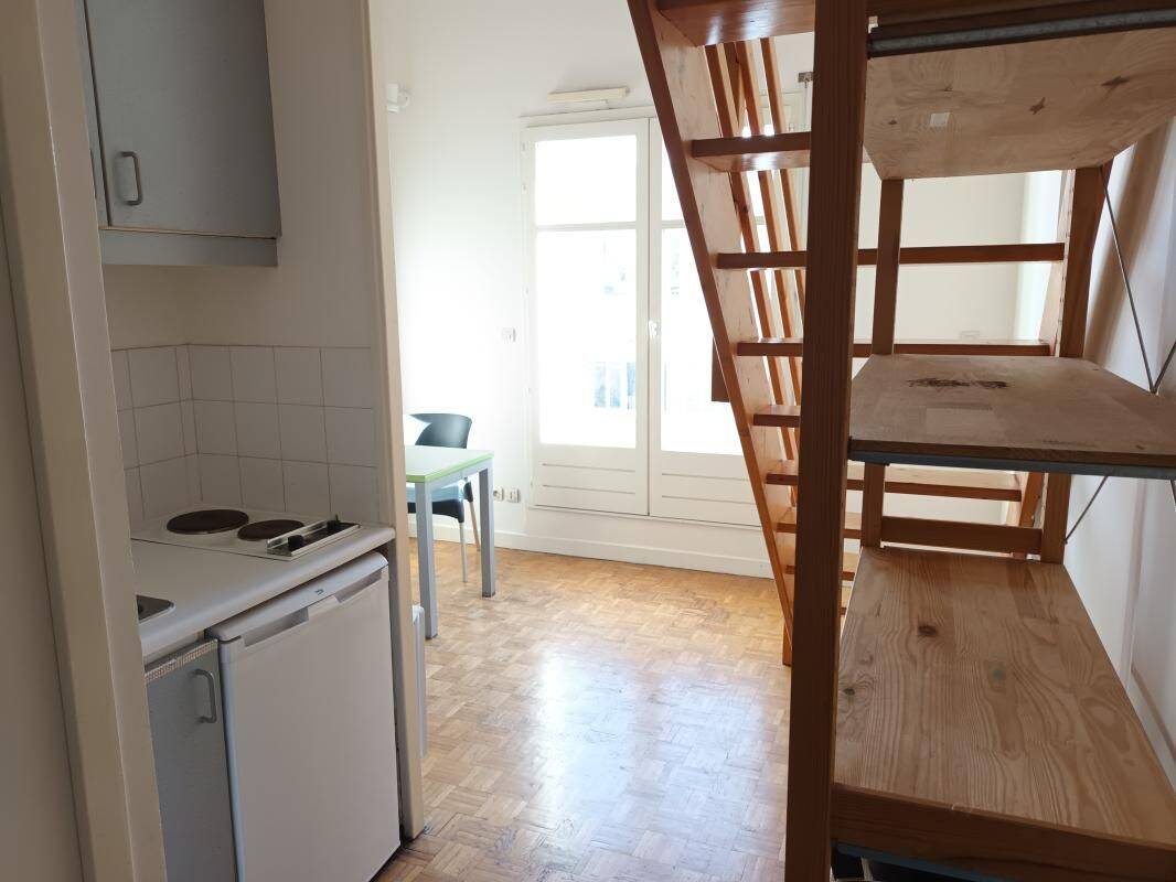 Appartement 1 pièce 35 m² · à Lyon 7ème Arrondissement · 35 m² · 734 €