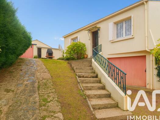 Maison à vendre 180 000 € 4 pièces 3 chambres 60 m² 578 m² de terrain La Chaize-Giraud 85220