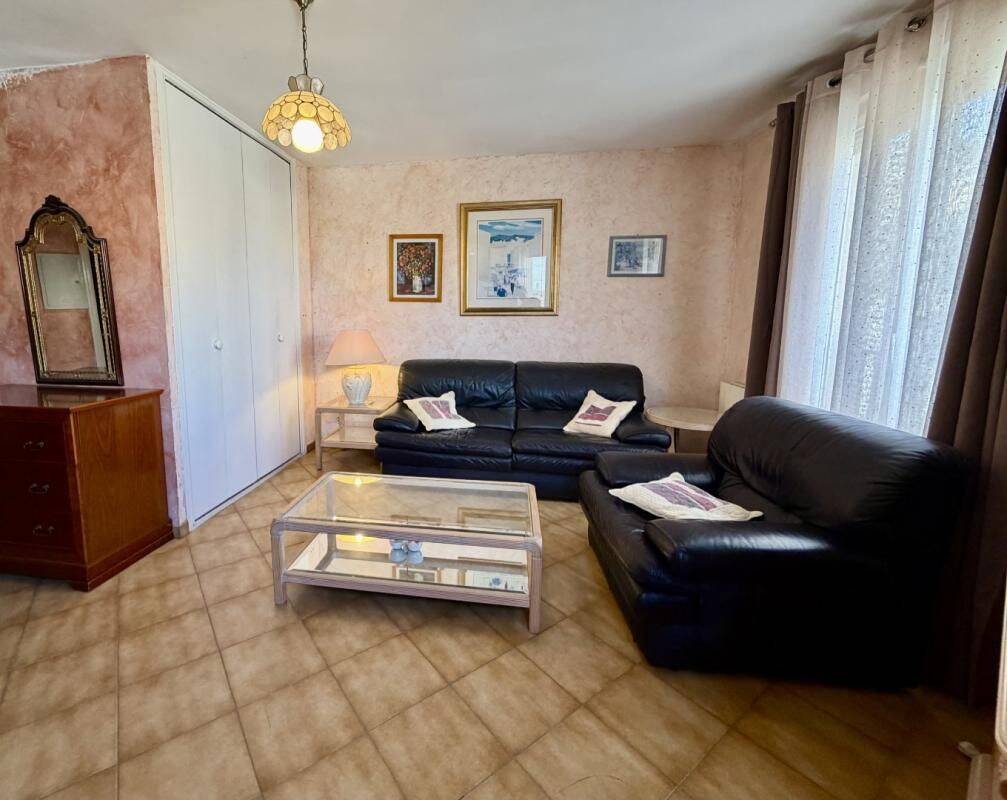 Appartement 2 pièces 38 m² · à Bastia · 38 m² · 650 €