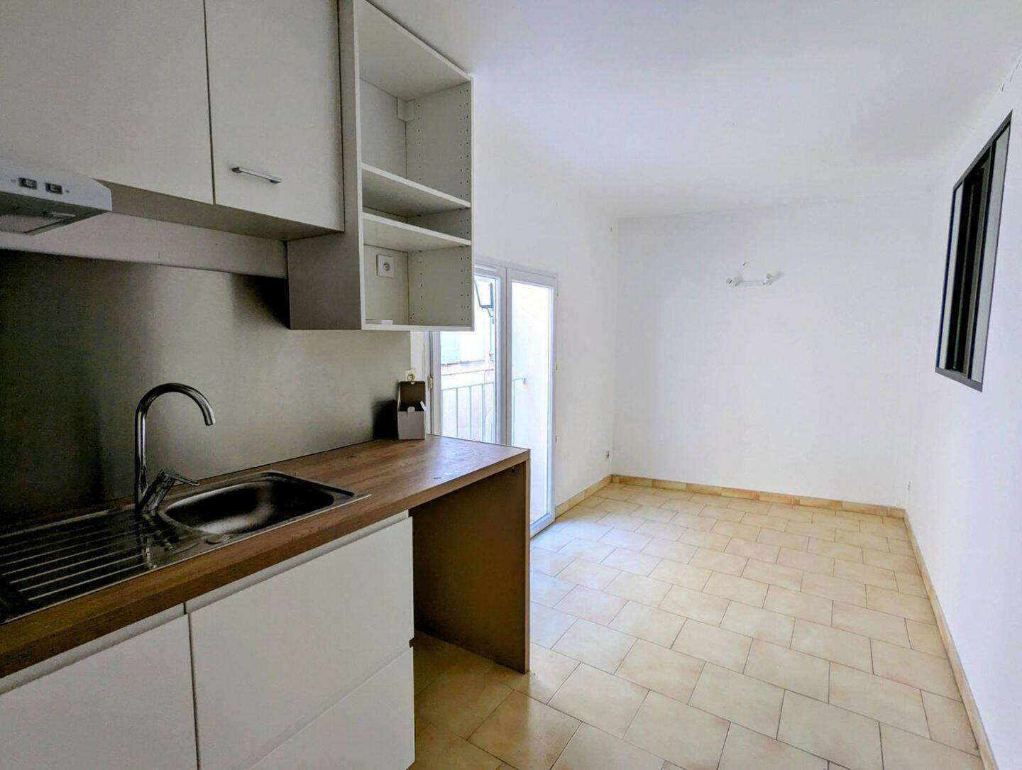 Appartement 2 pièces 30 m² · à L'Isle-sur-la-Sorgue · 30 m² · 588 €
