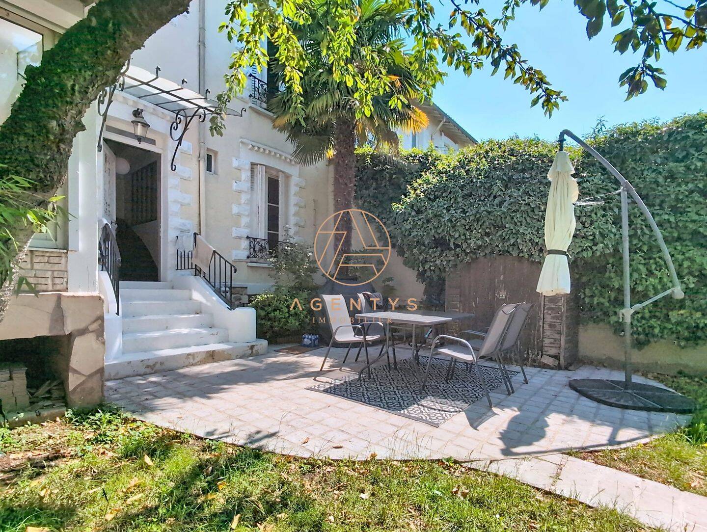 Maison 5 pièces 100 m² · à Saint-Maur-des-Fossés · 100,3 m² · 685 000 €