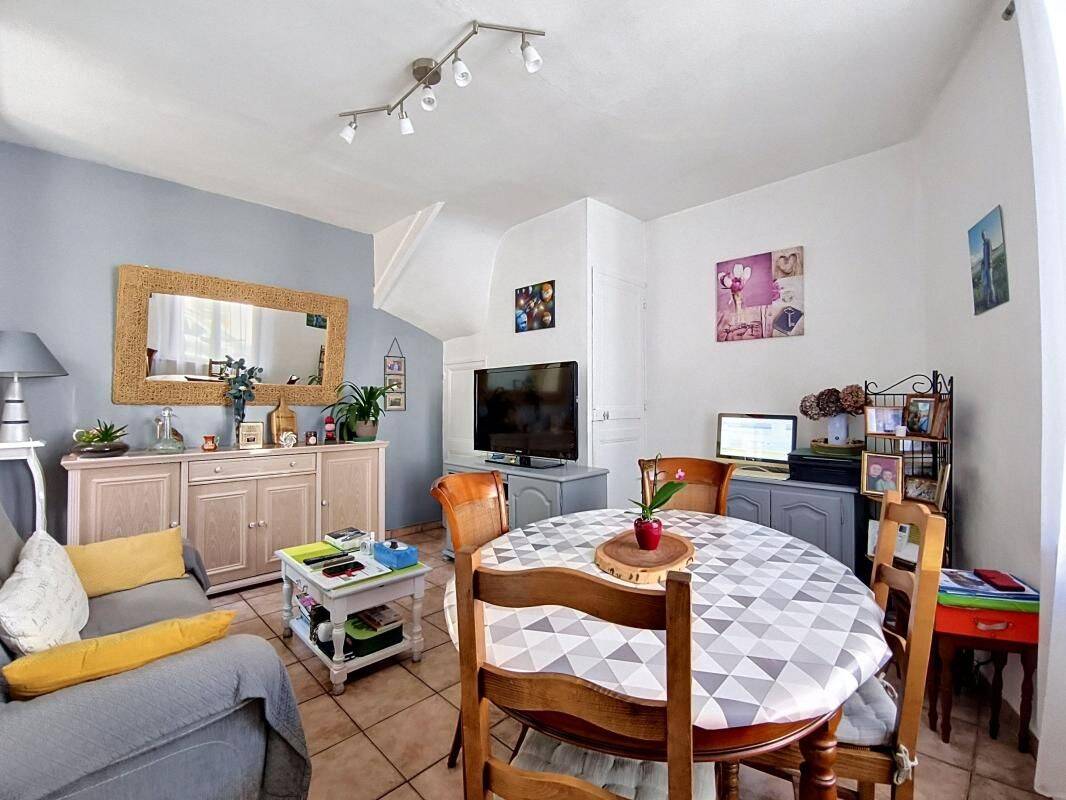 Maison 3 pièces 53 m² · à Le Petit-Quevilly · 53 m² · 117 000 €