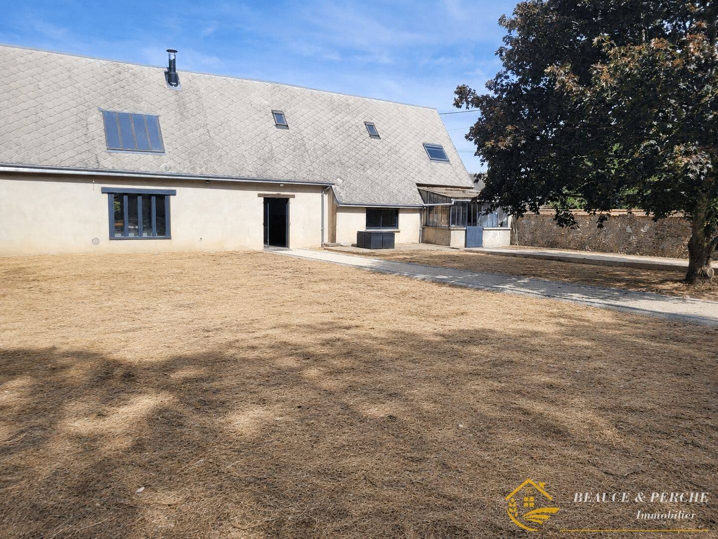 Maison 6 pièces 143 m² · à Bailleau-le-Pin · 143 m² · 204 750 €