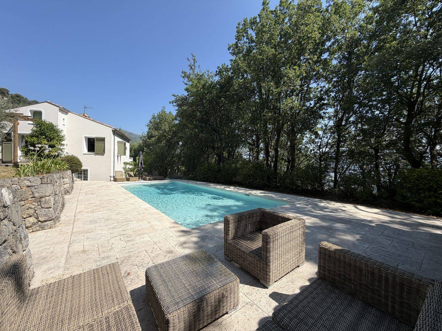 Maison 4 pièces 119 m² · à Gattières · 119,1 m² · 680 000 €
