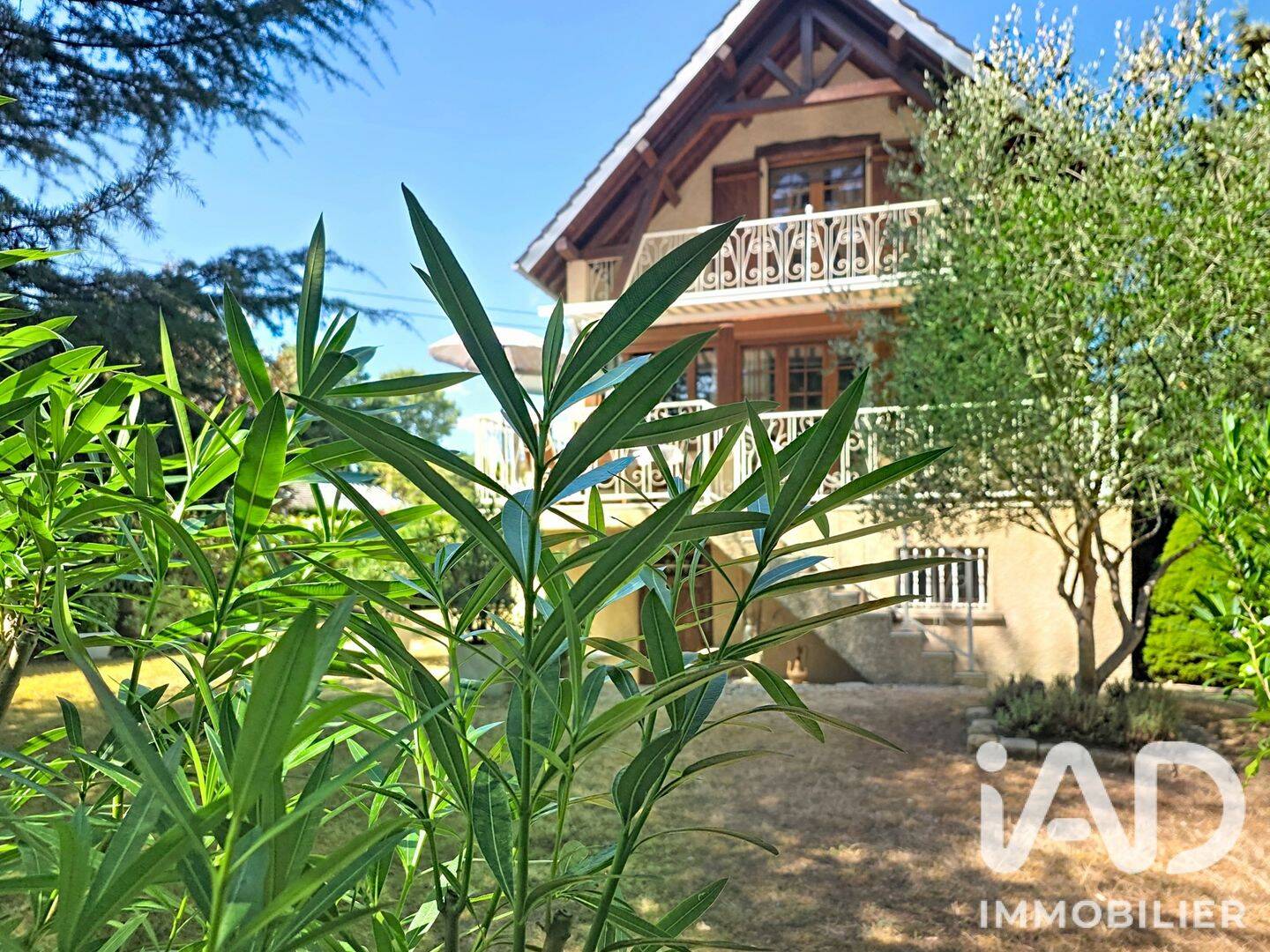 Maison 5 pièces 140 m² · à Breuilpont · 140 m² · 345 000 €