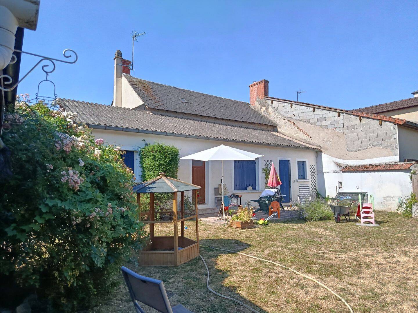 Maison 5 pièces 89 m² · à Sancoins · 89 m² · 77 000 €