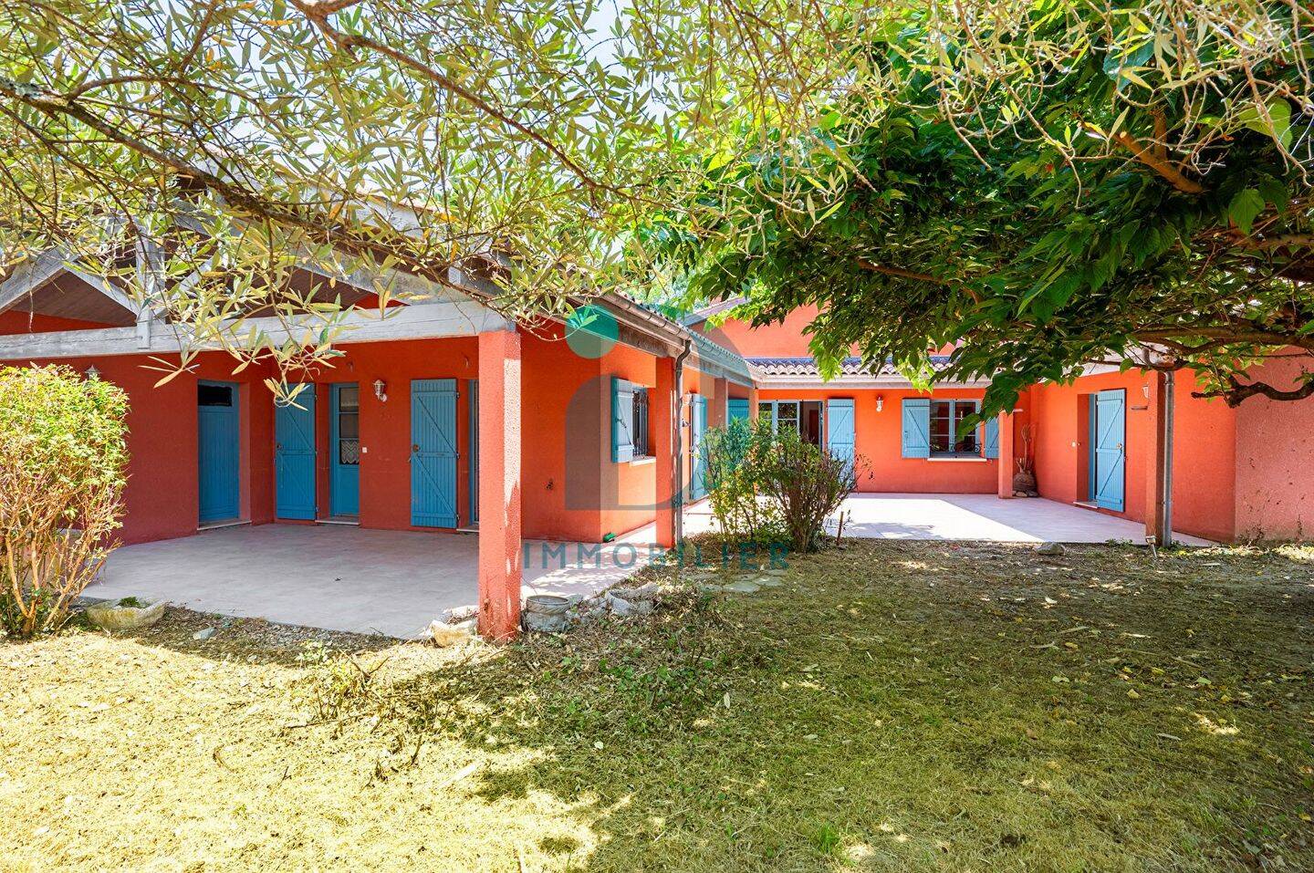 Maison 8 pièces 215 m² · à Fargues-Saint-Hilaire · 215 m² · 525 000 €