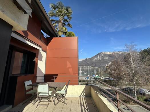 Appartement à vendre 899 000 € 5 pièces 3 chambres 111 m² 2ème étage Gare Annecy 74000