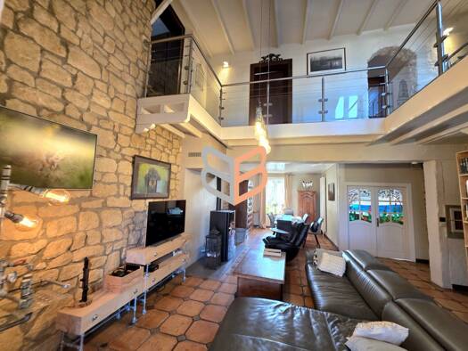 Maison à vendre 714 150 € 7 pièces 4 chambres 201 m² 958 m² de terrain Russange 57390