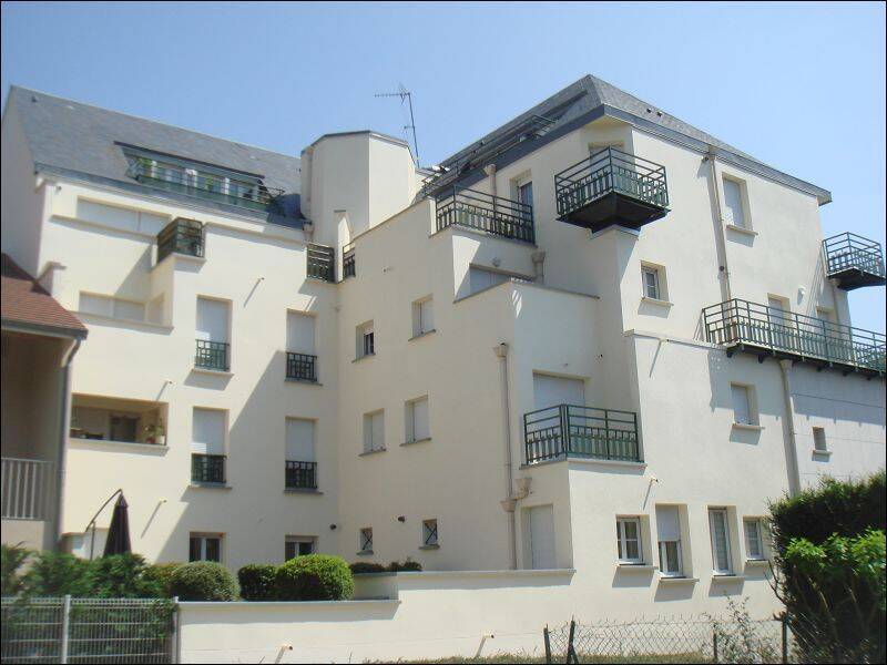 Appartement 1 pièce 27 m² · à Juvisy-sur-Orge · 26,7 m² · 769 €