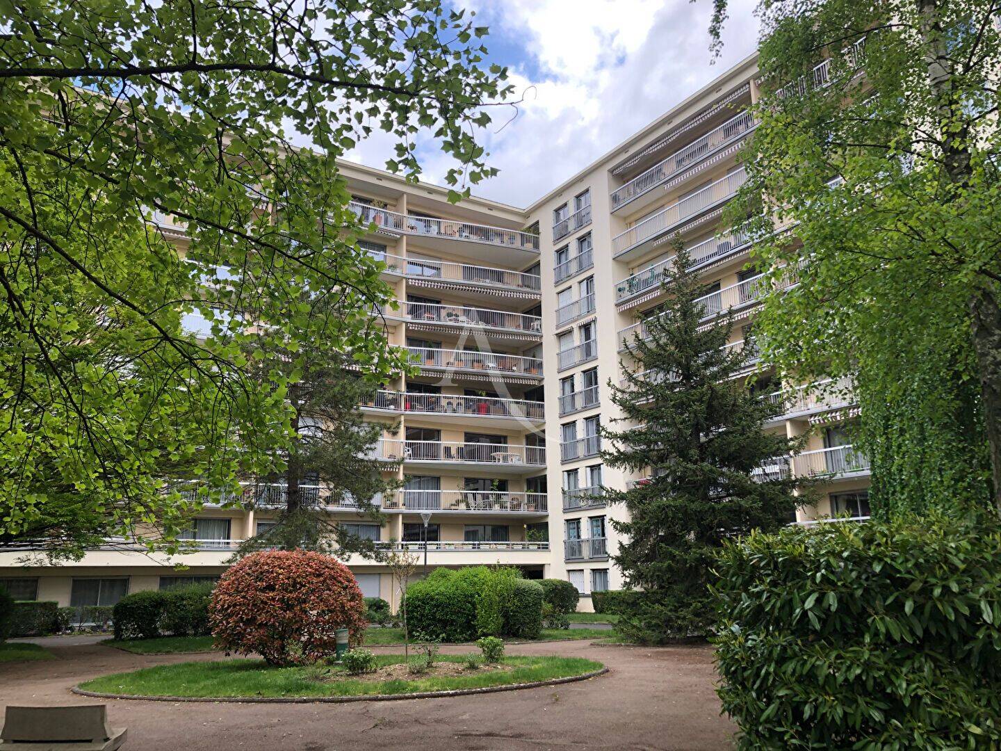 Appartement 4 pièces 84 m² · à Reims · 83,8 m² · 189 000 €