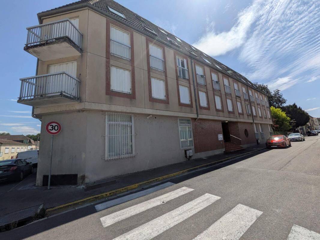 Appartement 1 pièce 43 m² · à Romilly-sur-Seine · 43 m² · 365 €