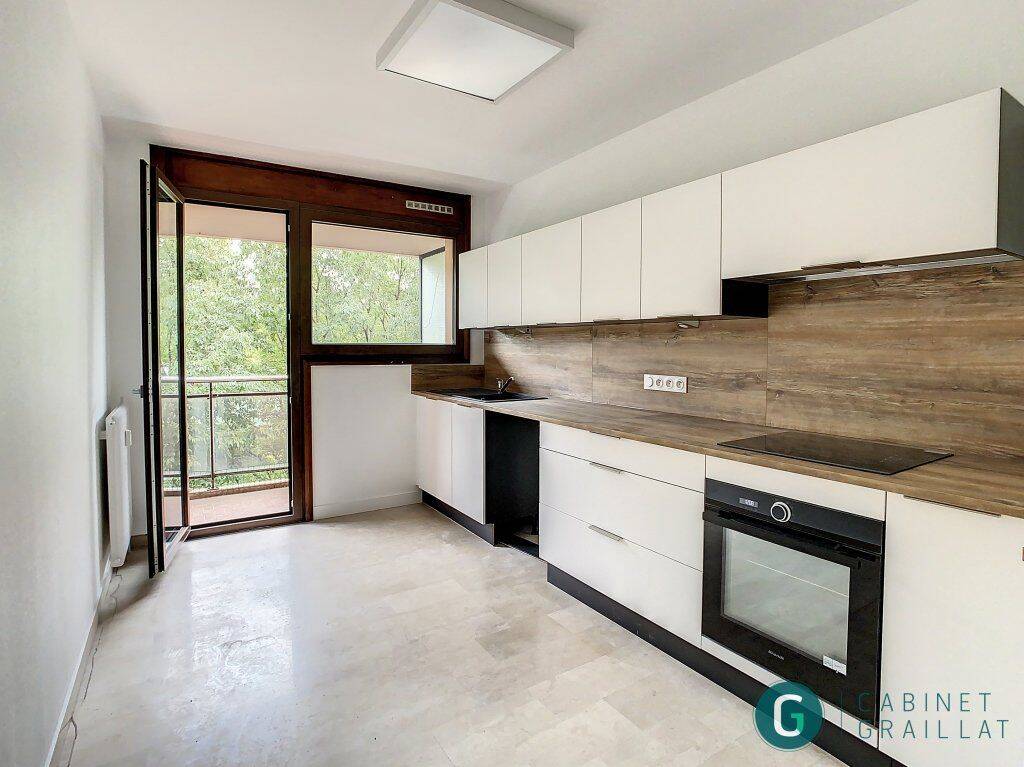 Appartement 3 pièces 88 m² · à Chambéry · 88 m² · 1 200 €