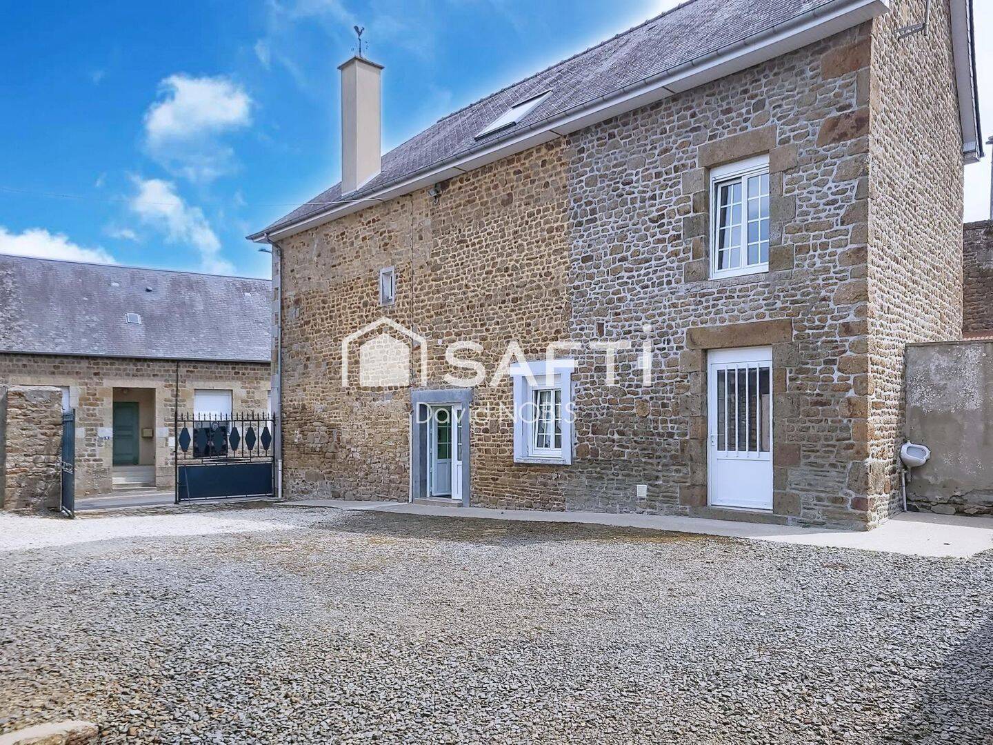 Maison 6 pièces 131 m² · à Mantilly · 131 m² · 91 500 €