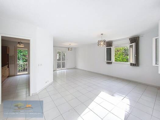 Maison de plain-pied à vendre 369 000 € 4 pièces 3 chambres 84 m² 454 m² de terrain Peripherie Saint-Georges-d'Orques 34680