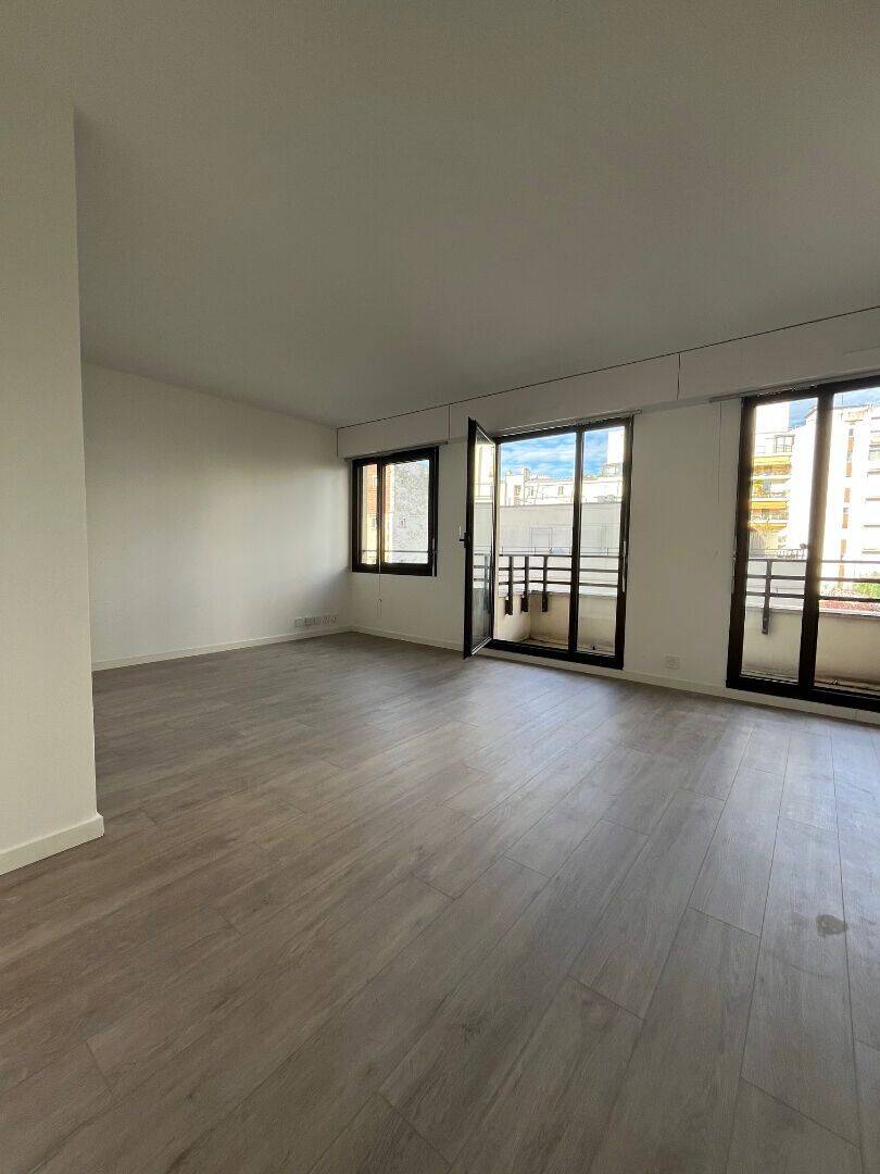 Appartement 1 pièce 36 m² · à Paris 13ème Arrondissement · 35,5 m² · 1 190 €/mois