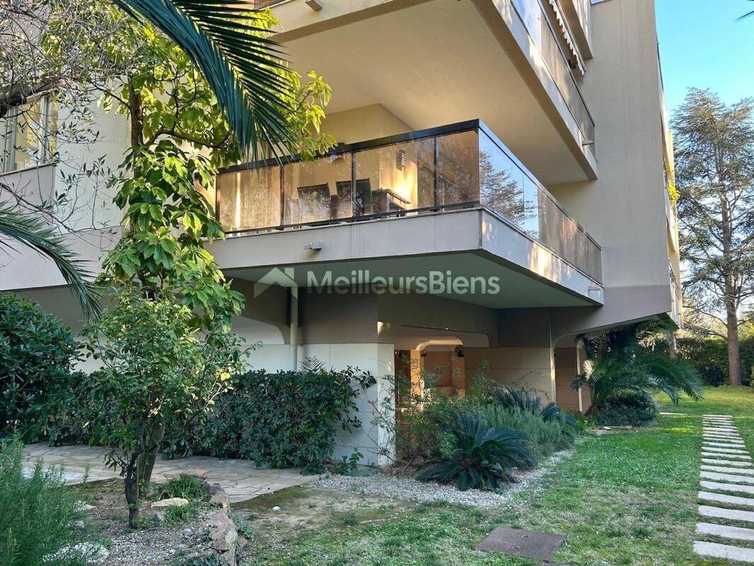 Appartement 3 pièces 98 m² · à Cannes · 98 m² · 670 000 €