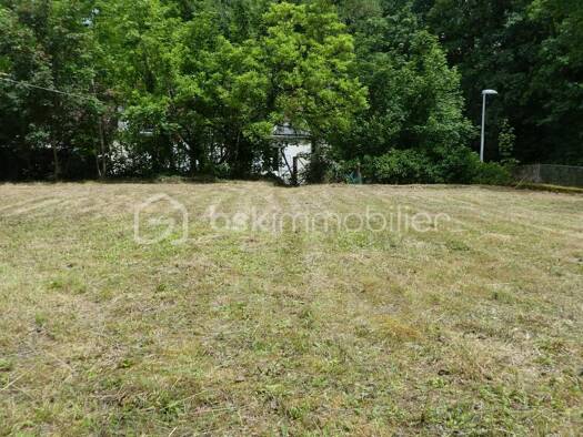 Terrain constructible viabilisé à vendre 60 000 € 559 m² de terrain Cheillé 37190
