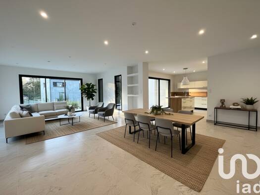 Maison à vendre 432 500 € 6 pièces 4 chambres 150 m² 380 m² de terrain Saint-Erblon 35230