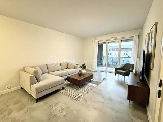 Appartement à vendre 114 000 € 2 pièces 1 chambre 42,5 m² Étage 3/5 Le Hameau Pau 64000