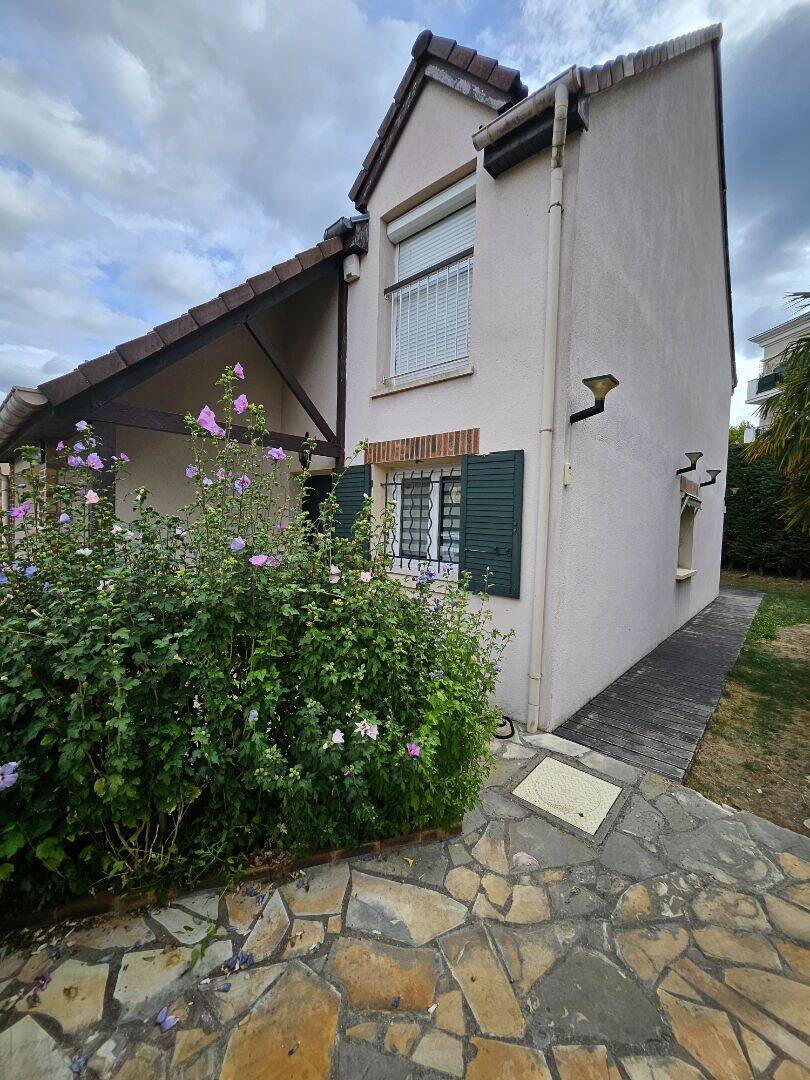 Maison 6 pièces 116 m² · à Noisy-le-Grand · 116 m² · 1 800 €/mois