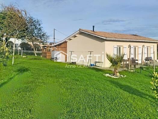 Maison de plain-pied à vendre 153 500 € 3 pièces 2 chambres 79 m² 5 948 m² de terrain Pleine-Selve 33820