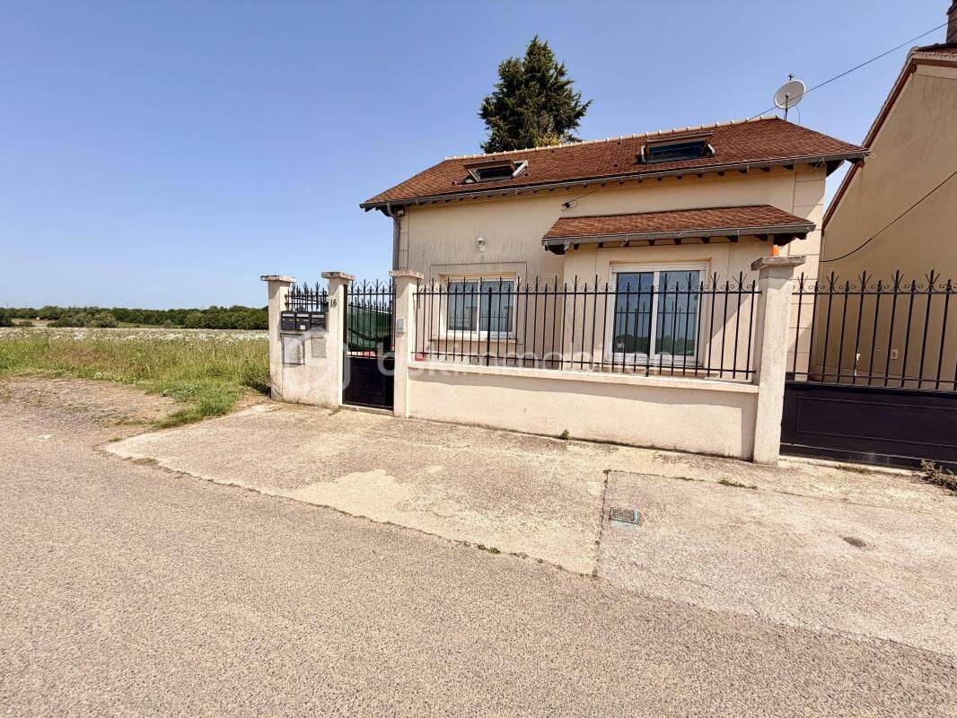 Maison 4 pièces 140 m² · à Bailly · 140 m² · 575 000 €