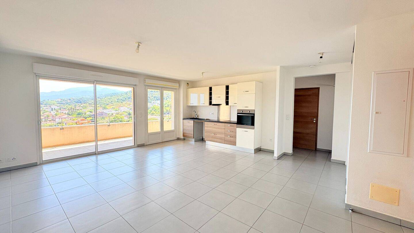 Appartement 3 pièces 71 m² · à Borgo · 71 m² · 883 €/mois
