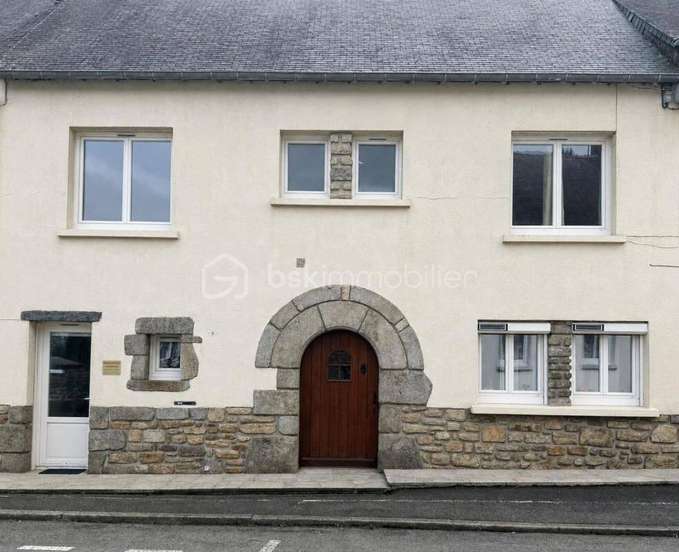 Maison 6 pièces 174 m² · à Le Mené · 174 m² · 159 000 €