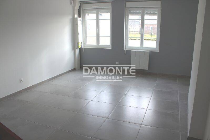 Appartement 3 pièces 71 m² · à Villechétif · 70,5 m² · 600 €