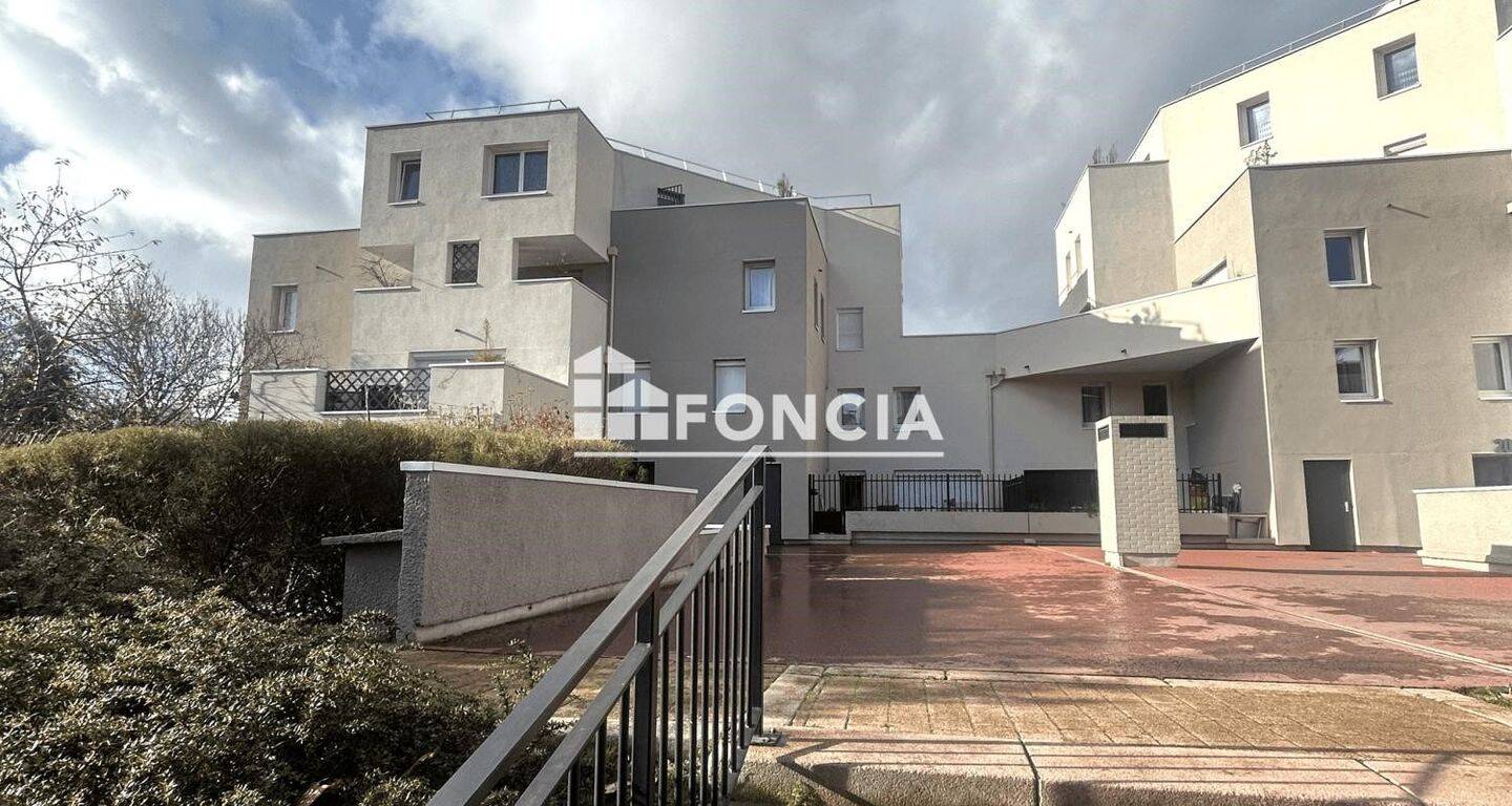 Appartement 4 pièces 83 m² · à Évry-Courcouronnes · 83 m² · 205 000 €