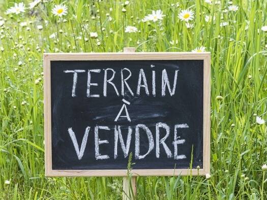 Terrain constructible à vendre 85 000 € 1 381 m² de terrain Ouest RN Écommoy 72220