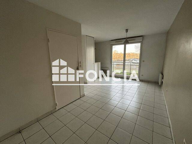 Appartement 1 pièce 25 m² · à Elbeuf · 24,5 m² · 341 €